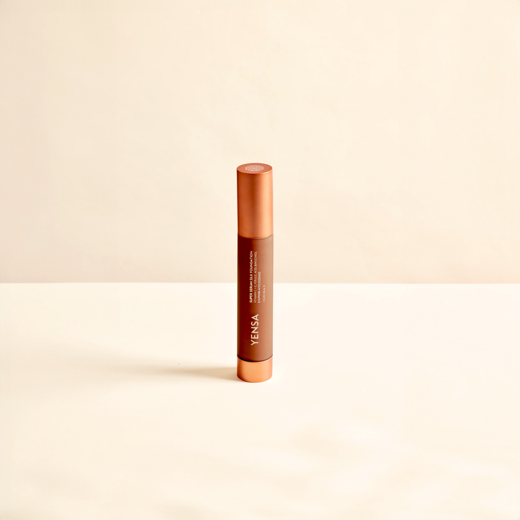 Super Serum Silk Feuchtigkeitsspendende Peptid-Foundation für strahlende Haut und natürlichen Glanz