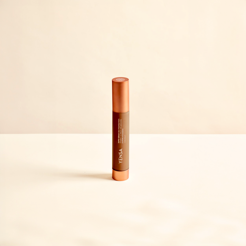 Super Serum Silk Feuchtigkeitsspendende Peptid-Foundation für strahlende Haut und natürlichen Glanz