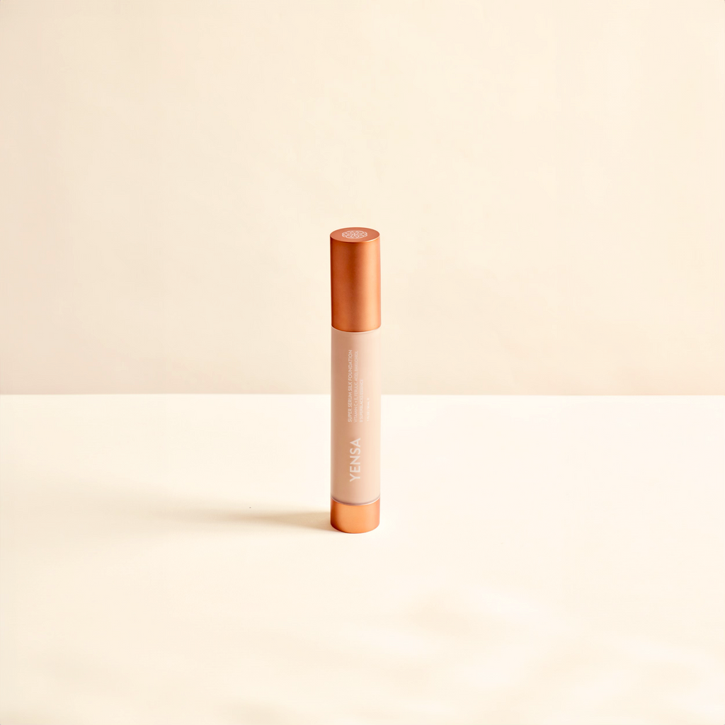 Super Serum Silk Feuchtigkeitsspendende Peptid-Foundation für strahlende Haut und natürlichen Glanz