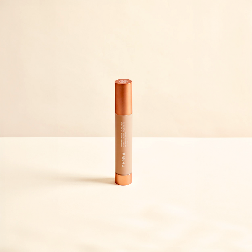 Super Serum Silk Feuchtigkeitsspendende Peptid-Foundation für strahlende Haut und natürlichen Glanz