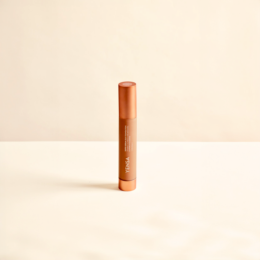 Super Serum Silk Feuchtigkeitsspendende Peptid-Foundation für strahlende Haut und natürlichen Glanz